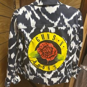 Jones New York Black and White Patterned Denim Jacket with Yellow & Red Patch